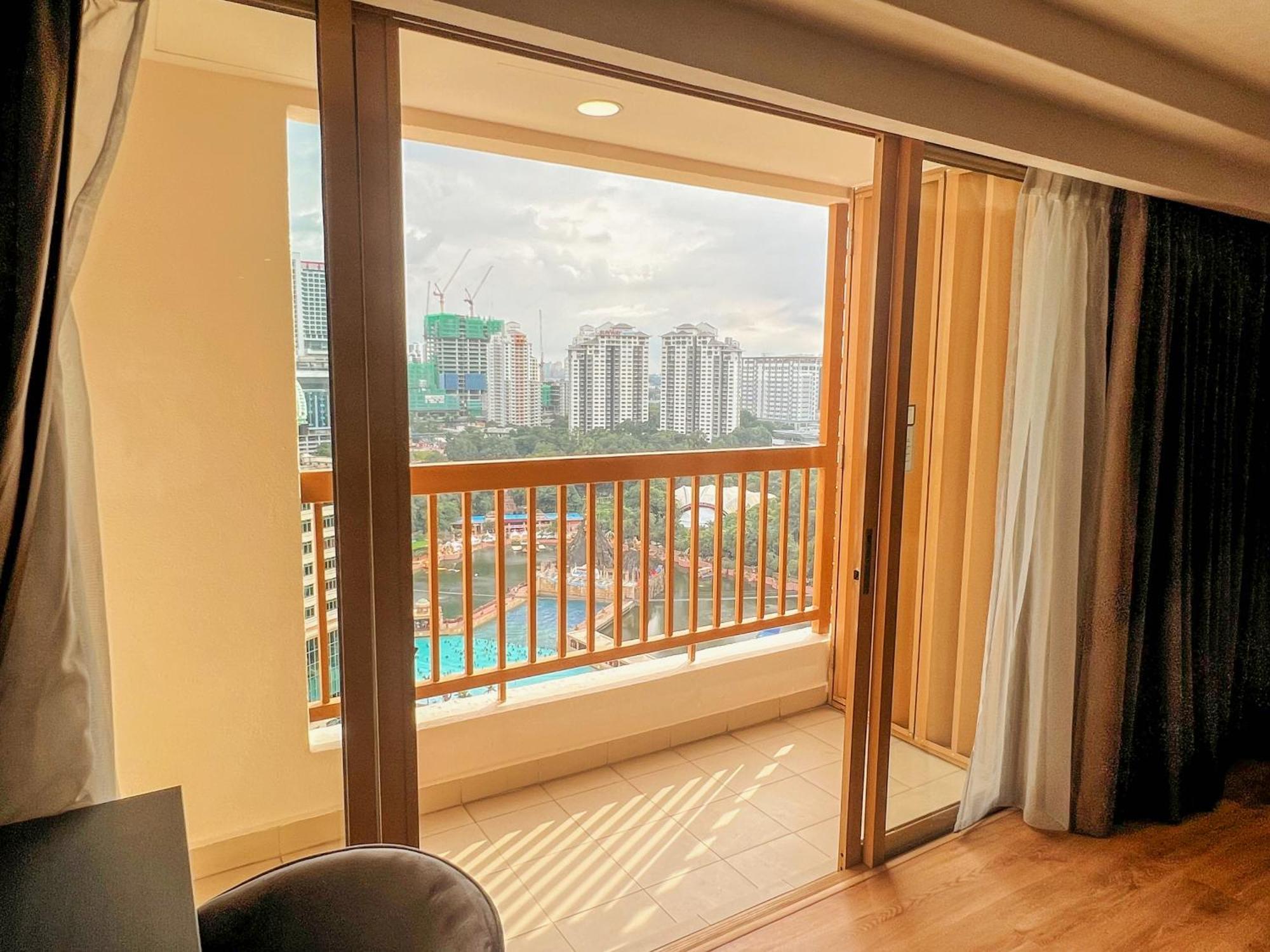 Resort Suites At Bandar Sunway Subang Jaya Exterior photo